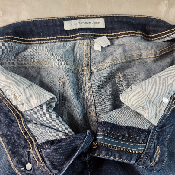 CHICO'S Platinum Denim Cropped Stretchy High-Rise Jeans LIKE NEW            #122 - Picture 4 of 12